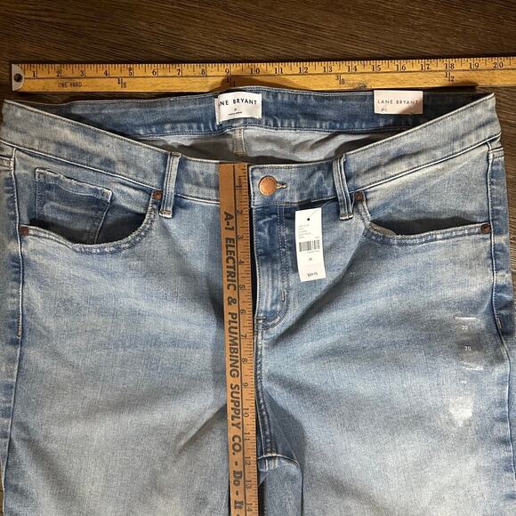 NWT LANE BRYANT Signature Fit Boot Cut MidRise Jeans sz 20 - Picture 3 of 9